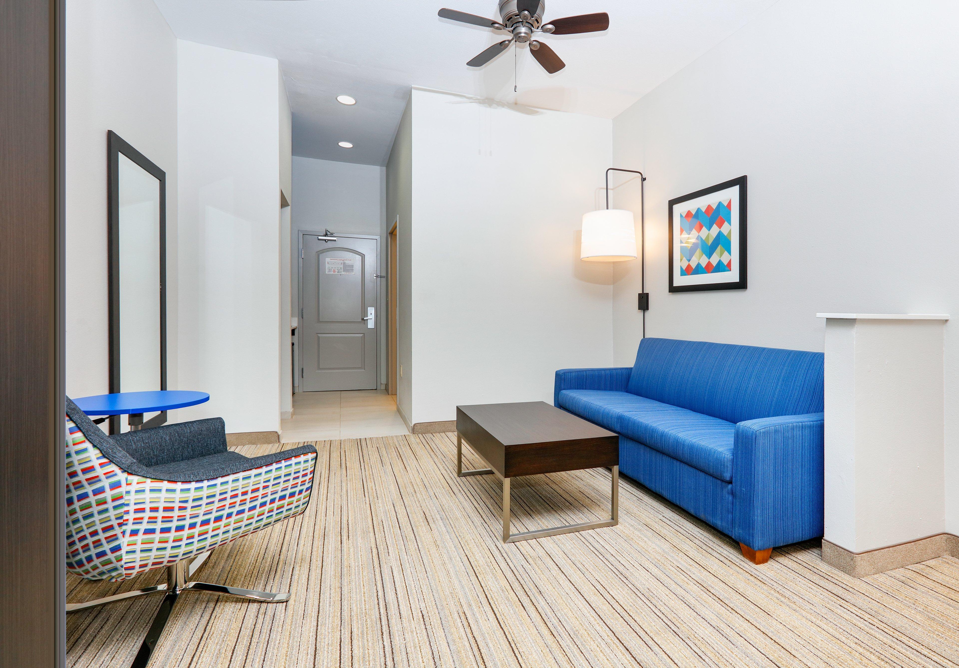 Holiday Inn Express Hotel & Suites Cleburne By Ihg Exterior foto